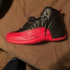 air jordan 12s
